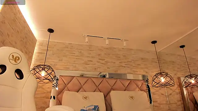 dorothy vegga online show from 02.10.25