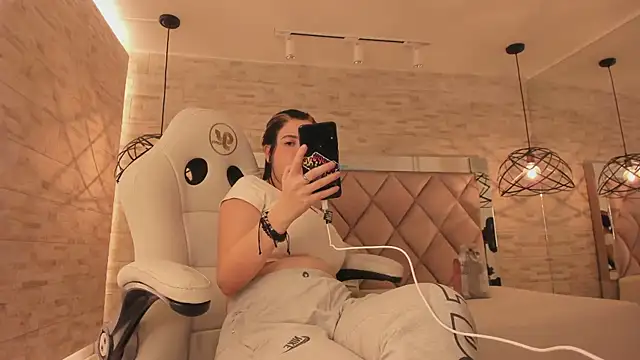 dorothy vegga online show from 02.22.25