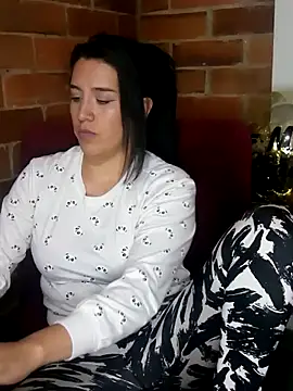Snapshot of Gabriela_squirt02 chatting on 12.19.24 Gabriela squirt02 online show from 12.19.24