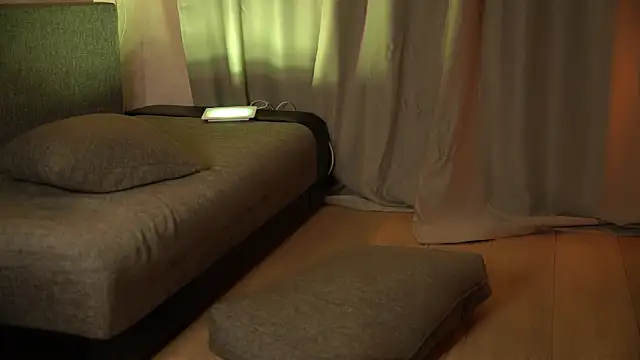 elisa moon online show from 12.05.24