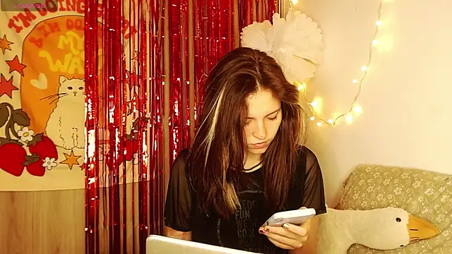 Snapshot of cherrybom969 chatting on 12.22.24 cherrybom969 online show from 12.22.24