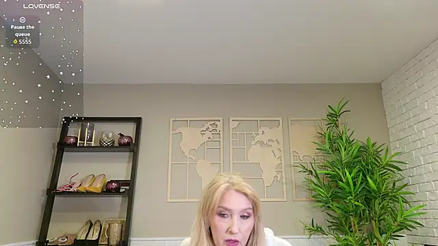 LadyLeea online show from 06.02.26