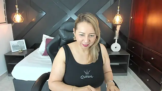 Snapshot of andre_soto_ chatting on 02.20.25 andre soto online show from 02.20.25