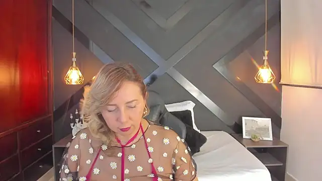 Snapshot of andre_soto_ chatting on 11.15.25 andre soto online show from 11.15.25