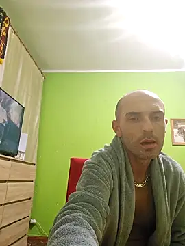 STANISLAW621162 online show from 02.01.25