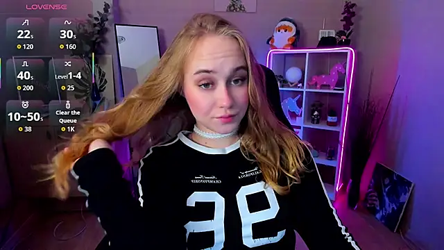 LianaBright online show from 02.15.26