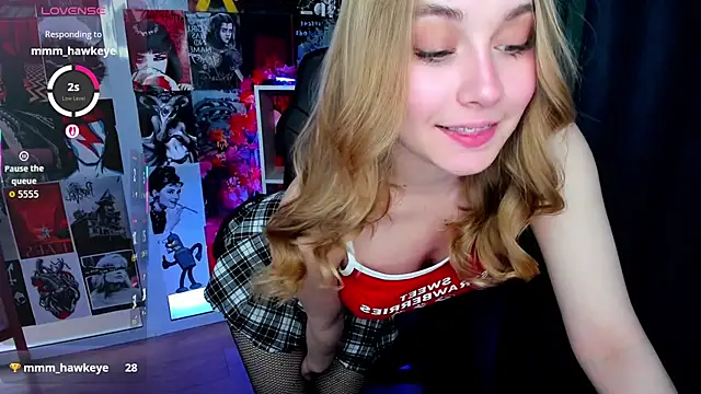 Snapshot of LianaBright chatting on 05.02.26 LianaBright online show from 05.02.26