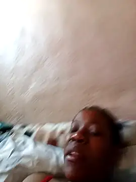 Snapshot of vanie chatting on 01.31.25 vanie online show from 01.31.25