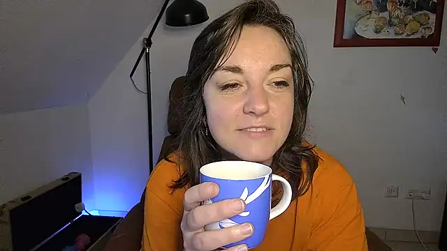 Snapshot of stunning_Rosi chatting on 03.23.25 stunning Rosi online show from 03.23.25