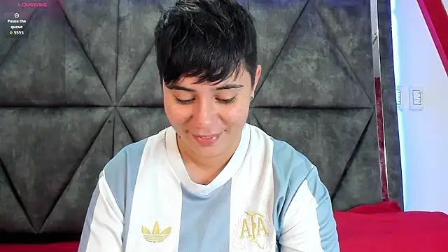 Snapshot of AbbySmiitth_ chatting on 02.13.26 AbbySmiitth online show from 02.13.26