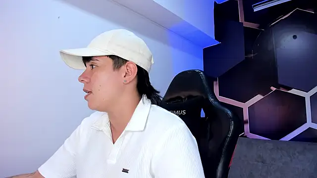 Snapshot of AbbySmiitth_ chatting on 02.16.26 AbbySmiitth online show from 02.16.26