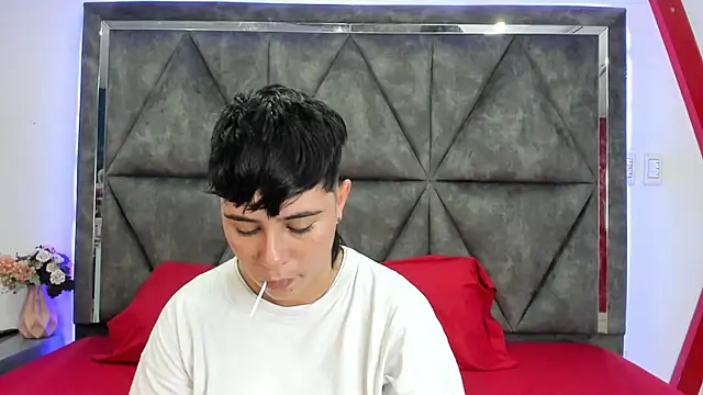 AbbySmiitth  online show from 04.13.26