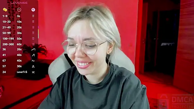 whoa-hoa-hoa-hoa-hoa online show from 10.21.25