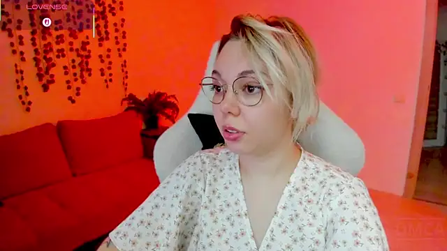 whoa-hoa-hoa-hoa-hoa online show from 11.04.25