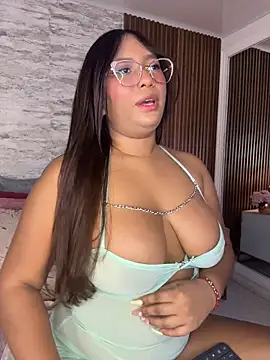 MadisonHunter2024 online show from 02.10.26