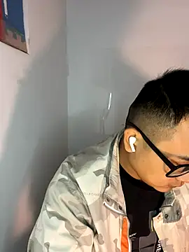 lixiaoshuai8 online show from 11.18.25