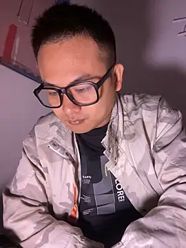 lixiaoshuai8 online show from 11.20.25