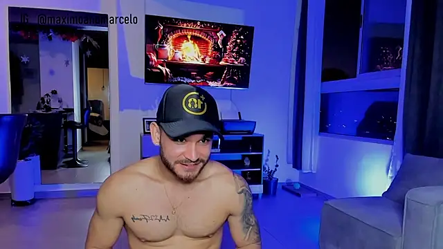 Maximo Marcelo online show from 12.04.24