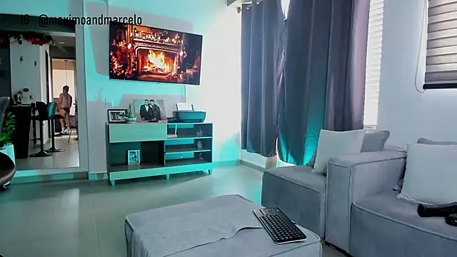 Maximo Marcelo online show from 12.15.24