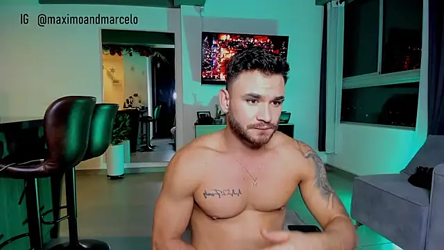 Maximo Marcelo online show from 12.31.24