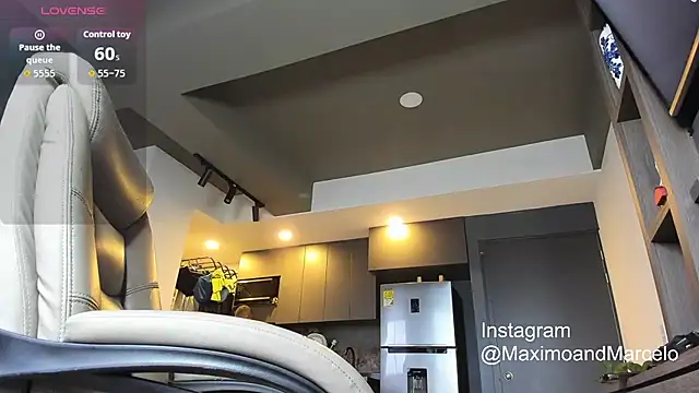 Maximo Marcelo online show from 09.17.25