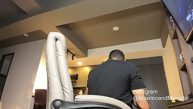 Maximo Marcelo online show from 09.24.25