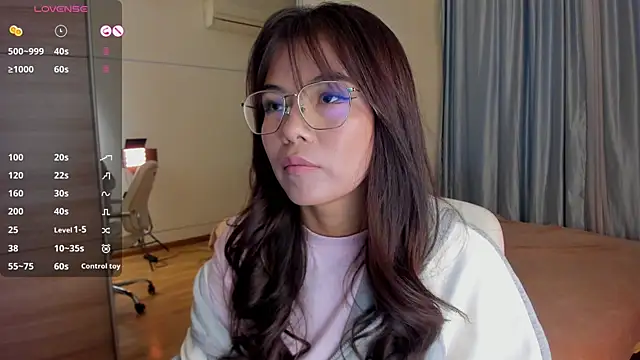 moonlight8  online show from 09.18.25