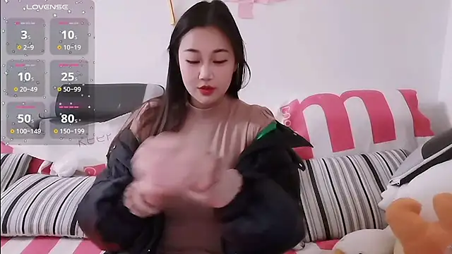 Snapshot of Kele-168 chatting on 12.21.24 Kele-168 online show from 12.21.24