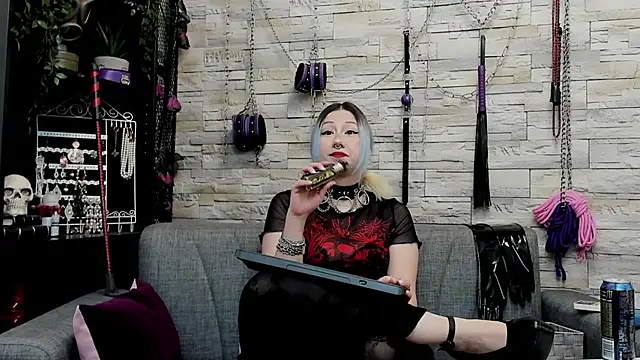 Snapshot of CruelMistress chatting on 02.23.26 CruelMistress online show from 02.23.26