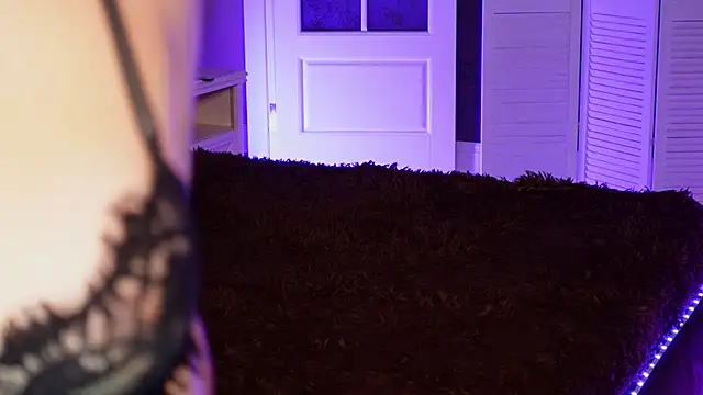 DinaCandy online show from 11.14.25