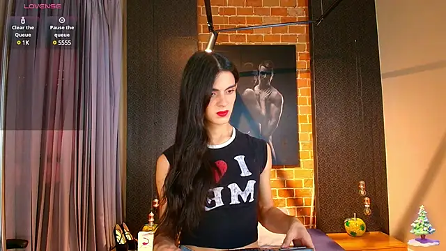Venusflame   online show from 01.12.25