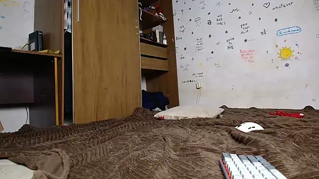 Snapshot of pepsicolacouple chatting on 02.08.25 pepsicolacouple online show from 02.08.25