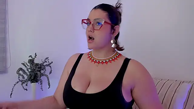 Snapshot of Candelariia_ chatting on 03.22.25 Candelariia online show from 03.22.25