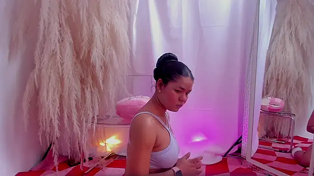 HayamiKioto online show from 10.30.25