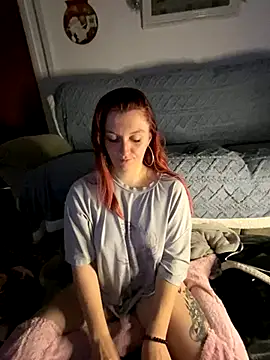Snapshot of Stoner_BarbieXX chatting on 12.03.24 Stoner BarbieXX online show from 12.03.24