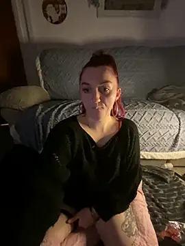 Snapshot of Stoner_BarbieXX chatting on 12.17.24 Stoner BarbieXX online show from 12.17.24