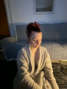 Snapshot of Stoner_BarbieXX chatting on 01.14.25 Stoner BarbieXX online show from 01.14.25