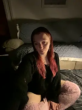 Snapshot of Stoner_BarbieXX chatting on 02.02.25 Stoner BarbieXX online show from 02.02.25