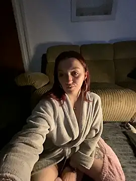 Snapshot of Stoner_BarbieXX chatting on 02.24.25 Stoner BarbieXX online show from 02.24.25