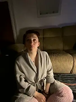 Snapshot of Stoner_BarbieXX chatting on 03.02.25 Stoner BarbieXX online show from 03.02.25