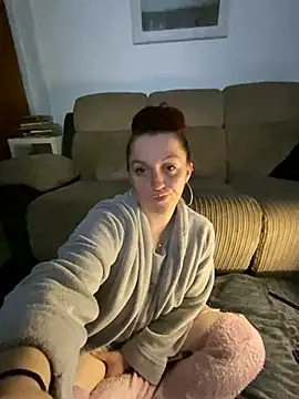 Snapshot of Stoner_BarbieXX chatting on 03.12.25 Stoner BarbieXX online show from 03.12.25