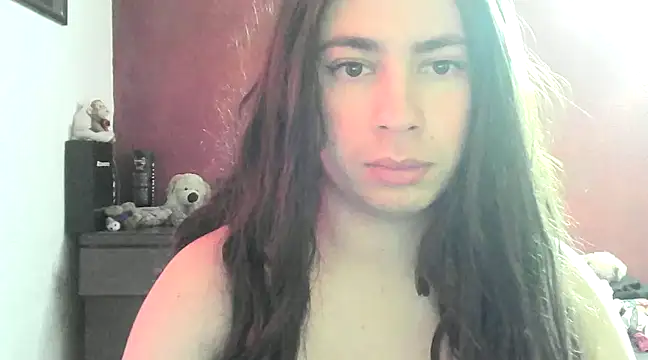 Snapshot of Yasmin_Paez99 chatting on 01.25.25 Yasmin Paez99 online show from 01.25.25