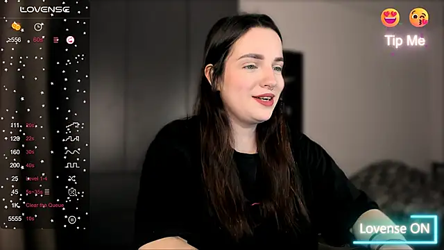 Snapshot of __Latisha__ chatting on 10.05.25 Latisha online show from 10.05.25