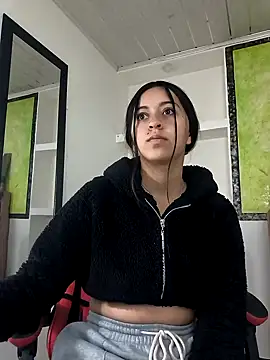 Snapshot of zoe_connor19 chatting on 02.04.26 zoe connor19 online show from 02.04.26