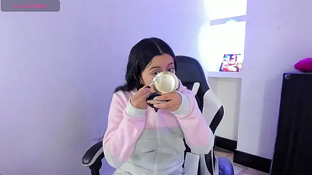 Snapshot of zoe_connor19 chatting on 03.03.26 zoe connor19 online show from 03.03.26