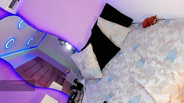 Shanelengel online show from 03.07.26