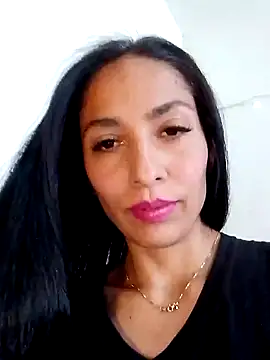 chloewildd  online show from 12.18.24