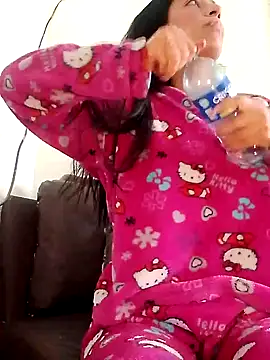 chloewildd  online show from 01.19.25