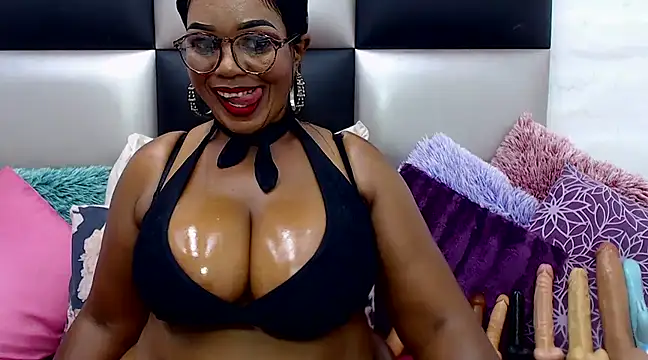 Snapshot of MATURExxxASS chatting on 02.11.25 MATURExxxASS online show from 02.11.25
