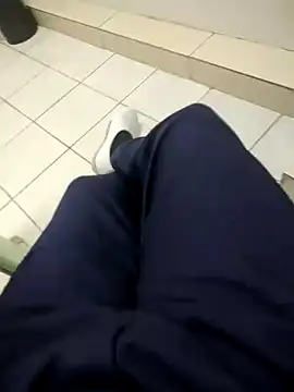 gatmoreno1 online show from 09.30.25